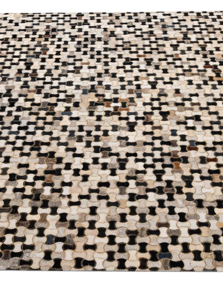 Detail image of 5' 1 x 8' Cowhide - Patchwork Rug