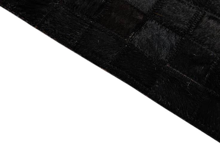 Detail image of 5' x 8' Cowhide - Patchwork Rug