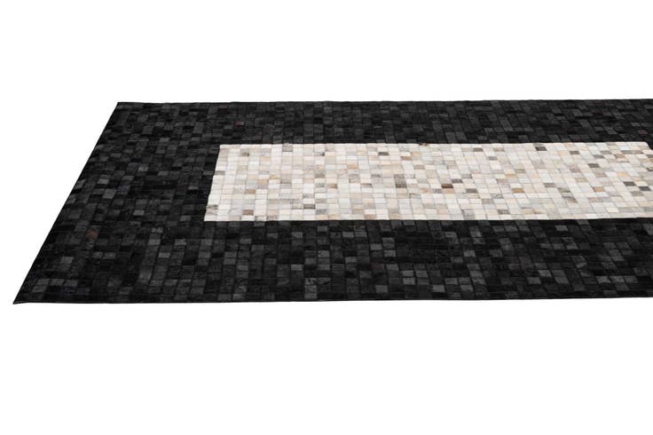 Detail image of 5' 1 x 8' 2 Cowhide - Patchwork Rug