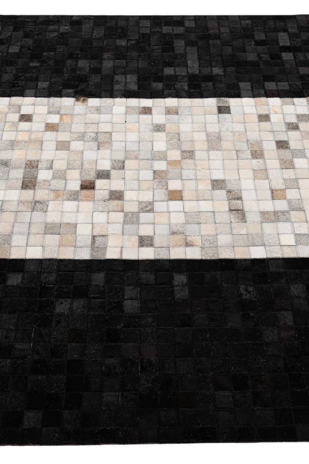 Detail image of 5' 1 x 8' 2 Cowhide - Patchwork Rug