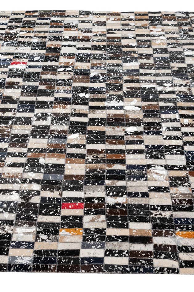 Detail image of 5' 2 x 8' 2 Cowhide - Patchwork Rug