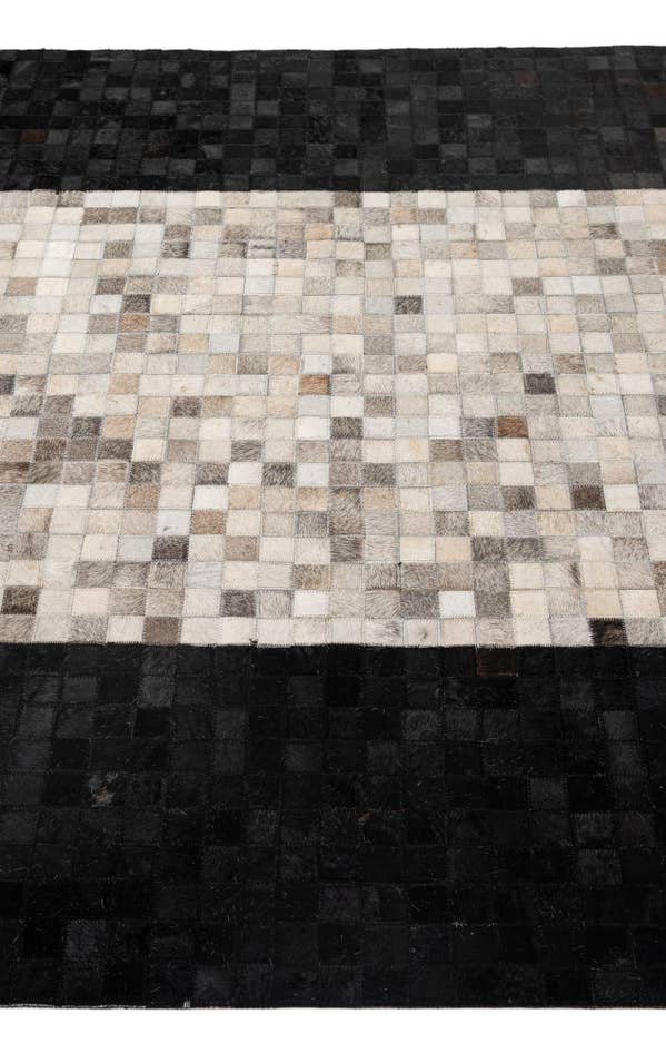 Detail image of 5' 2 x 7' 11 Cowhide - Patchwork Rug