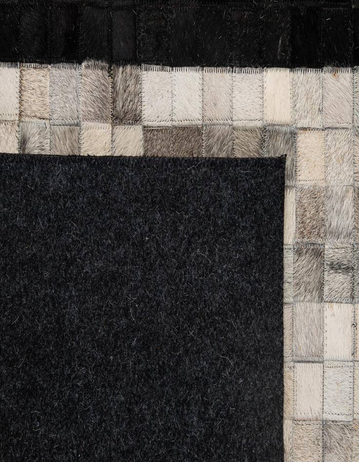 Detail image of 5' 2 x 7' 11 Cowhide - Patchwork Rug