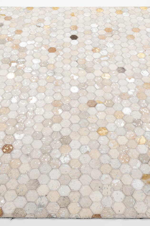 Detail image of 5' 2 x 8' 2 Cowhide - Patchwork Rug