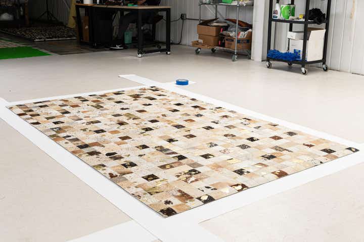 5' 1 x 8' Cowhide - Patchwork Rug