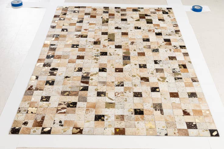Detail image of 5' 1 x 8' Cowhide - Patchwork Rug