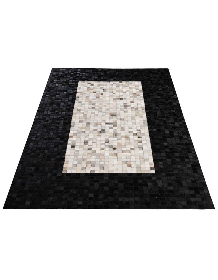 Detail image of 5' 1 x 8' Cowhide - Patchwork Rug