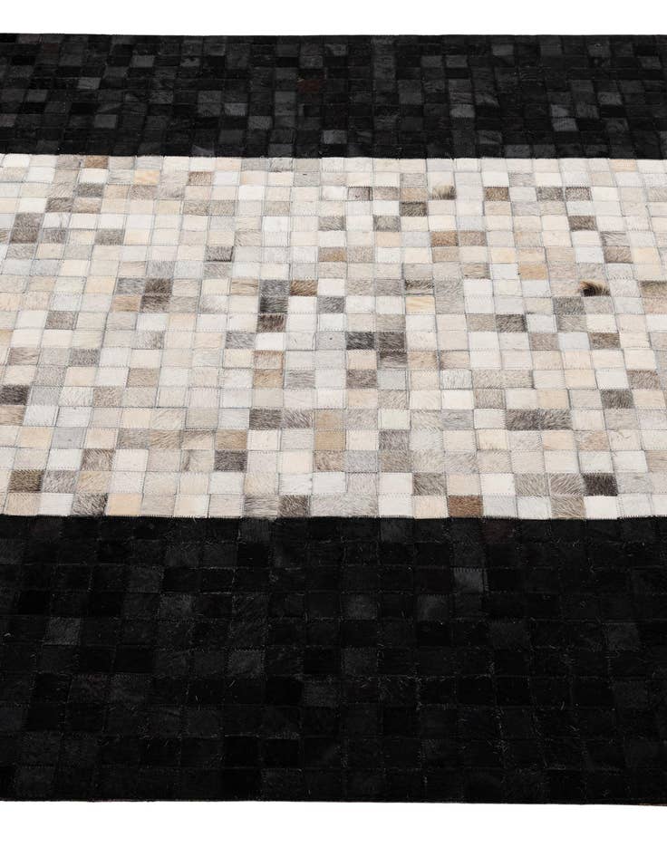 Detail image of 5' 1 x 8' Cowhide - Patchwork Rug