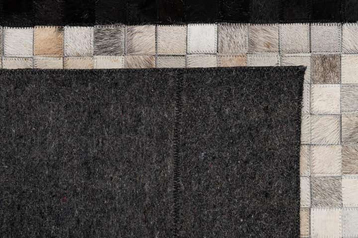 5' 1 x 8' Cowhide - Patchwork Rug