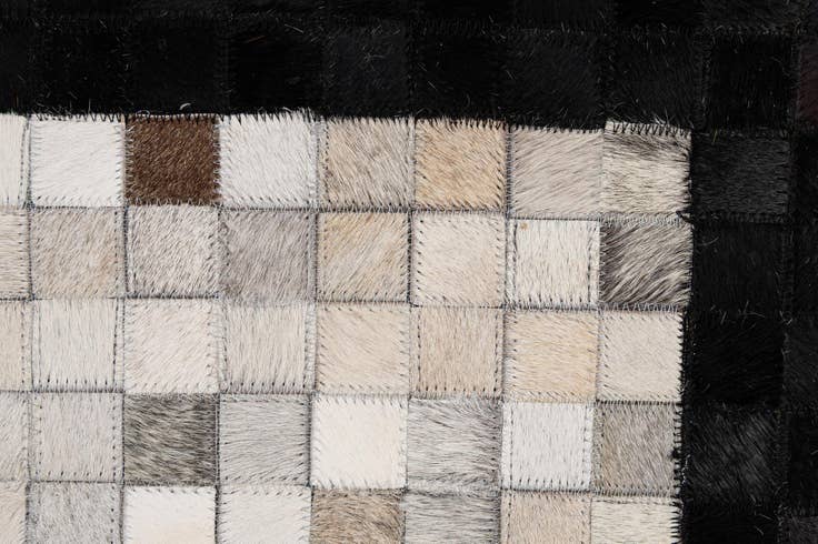 Detail image of 5' 1 x 7' 11 Cowhide - Patchwork Rug