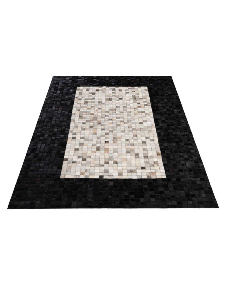 Detail image of 5' x 7' 10 Cowhide - Patchwork Rug