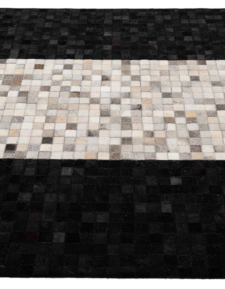 Detail image of 5' 1 x 7' 11 Cowhide - Patchwork Rug