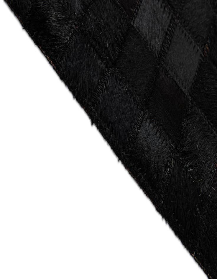 Detail image of 5' 1 x 7' 11 Cowhide - Patchwork Rug