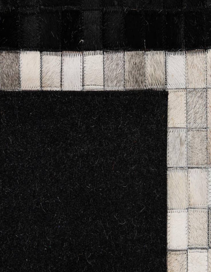 Detail image of 5' x 7' 11 Cowhide - Patchwork Rug