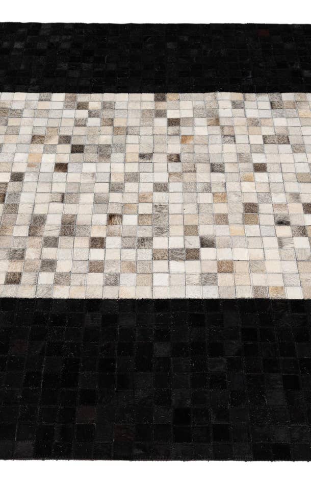 Detail image of 5' x 7' 11 Cowhide - Patchwork Rug