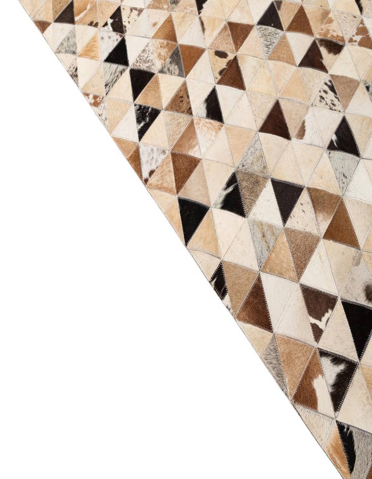 Detail image of 5' 1 x 7' 11 Cowhide - Patchwork Rug