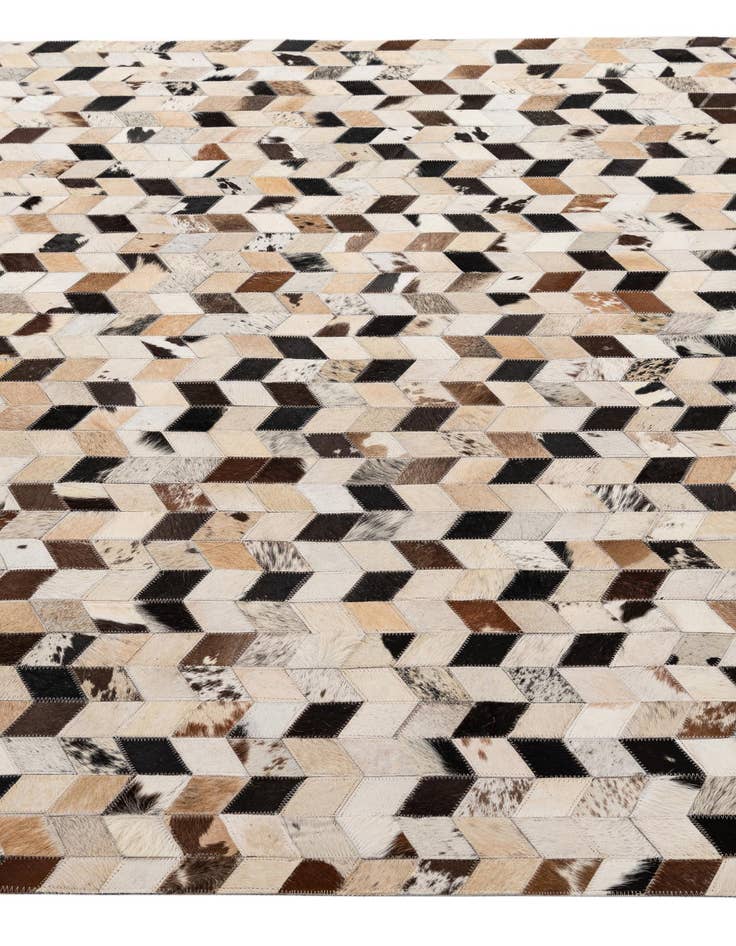 Detail image of 5' 1 x 7' 10 Cowhide - Patchwork Rug