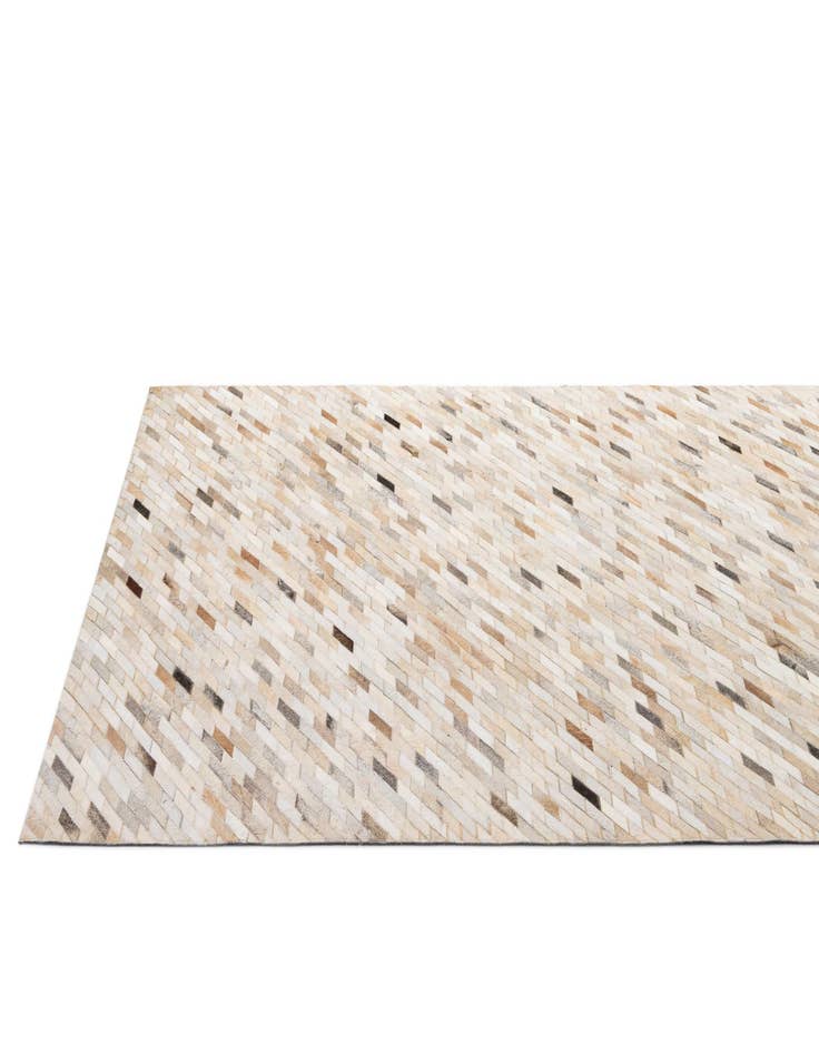 Detail image of 5' 1 x 7' 11 Cowhide - Patchwork Rug