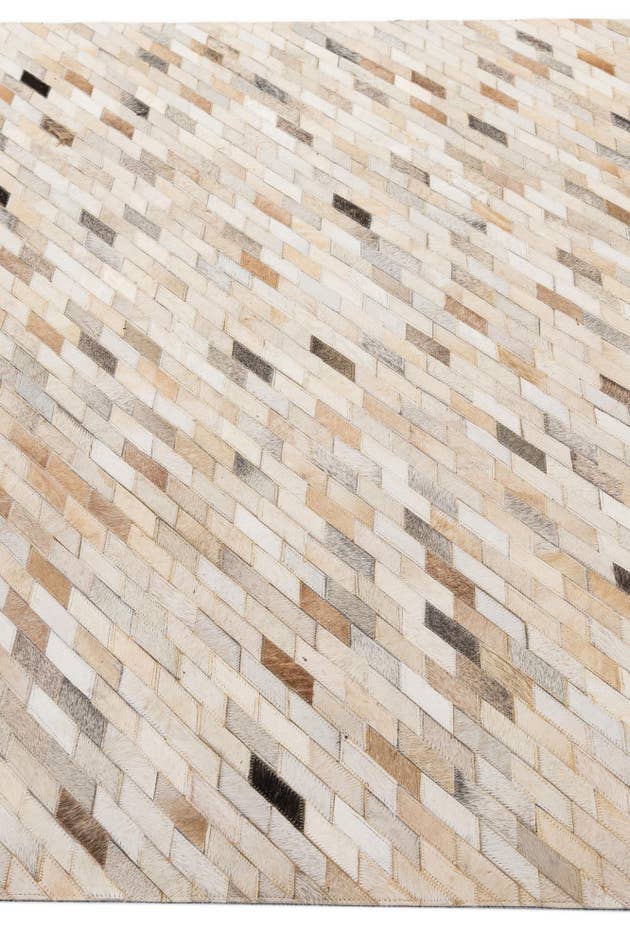 Detail image of 5' 1 x 7' 11 Cowhide - Patchwork Rug