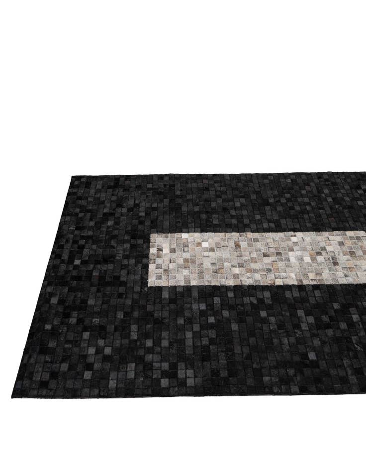 Detail image of 5' x 7' 11 Cowhide - Patchwork Rug