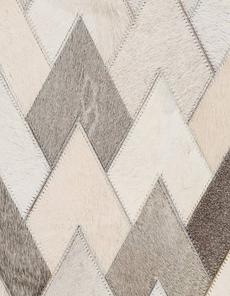 Detail image of 5' 2 x 7' 11 Cowhide - Patchwork Rug
