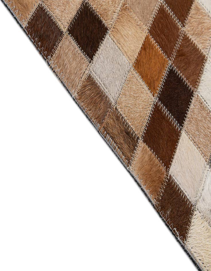 Detail image of 5' x 7' 11 Cowhide - Patchwork Rug