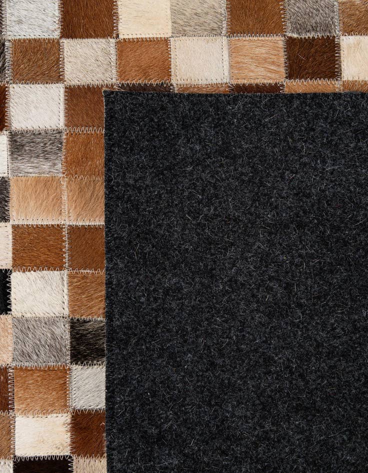 Detail image of 5' x 7' 11 Cowhide - Patchwork Rug