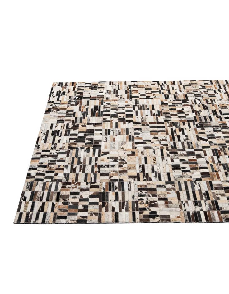 Detail image of 5' x 7' 11 Cowhide - Patchwork Rug