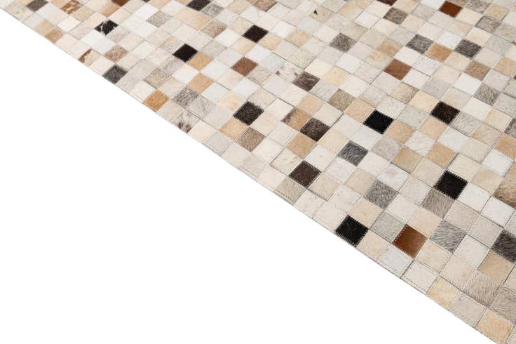 Detail image of 5' x 7' 10 Cowhide - Patchwork Rug