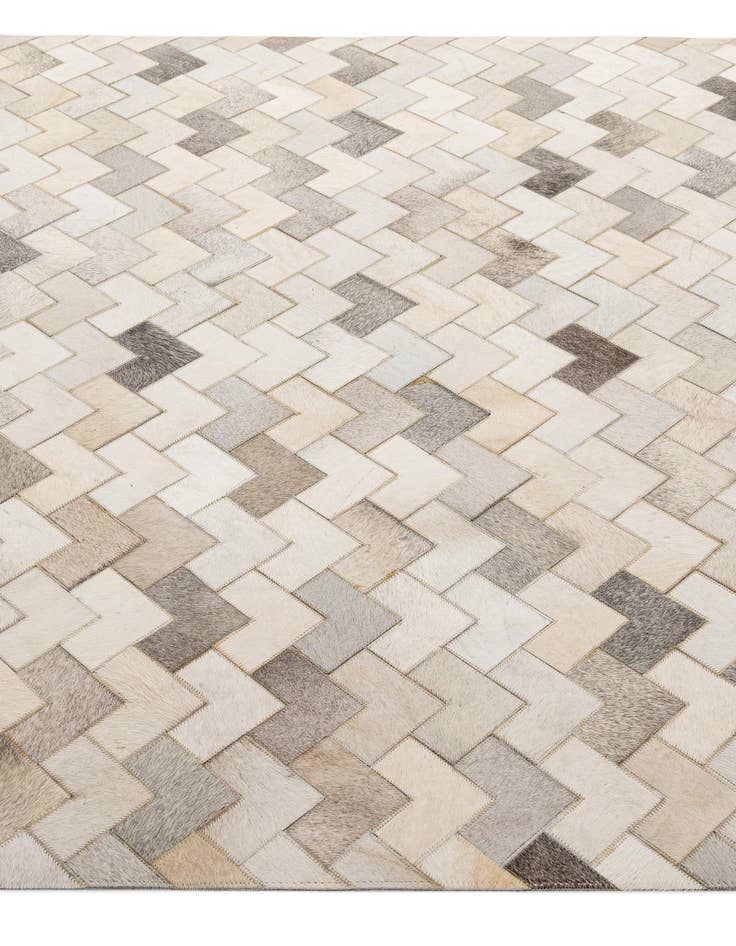 Detail image of 5' 2 x 7' 11 Cowhide - Patchwork Rug