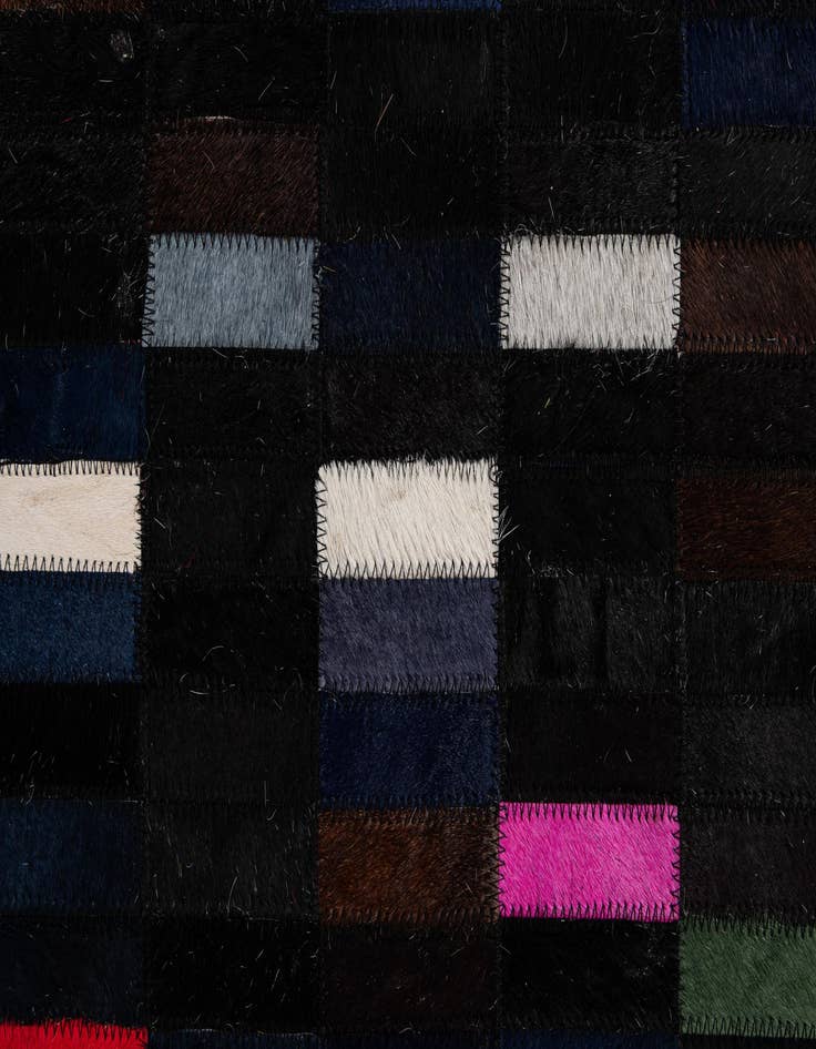 Detail image of 5' 2 x 8' Cowhide - Patchwork Rug