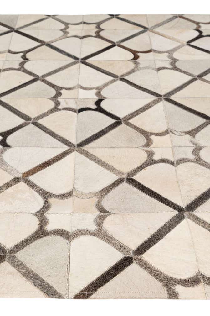 5' x 7' 11 Cowhide - Patchwork Rug