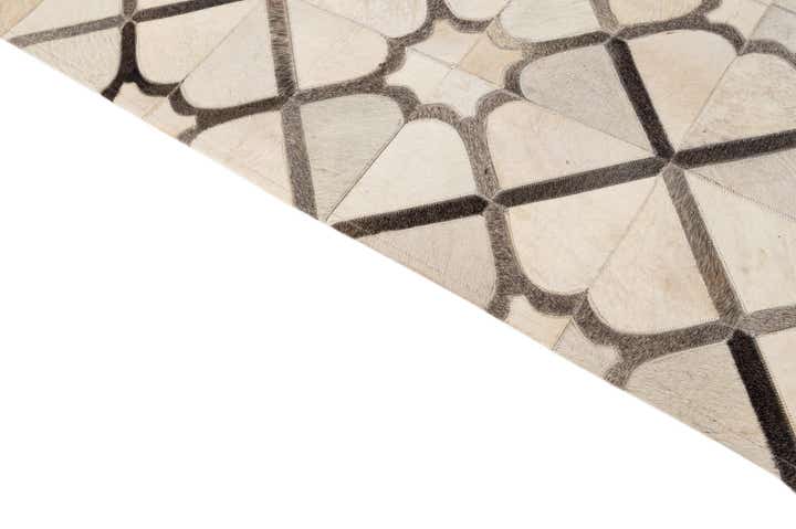 5' x 7' 11 Cowhide - Patchwork Rug