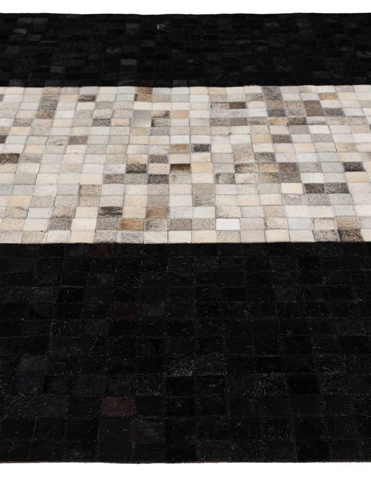 Detail image of 5' x 7' 11 Cowhide - Patchwork Rug