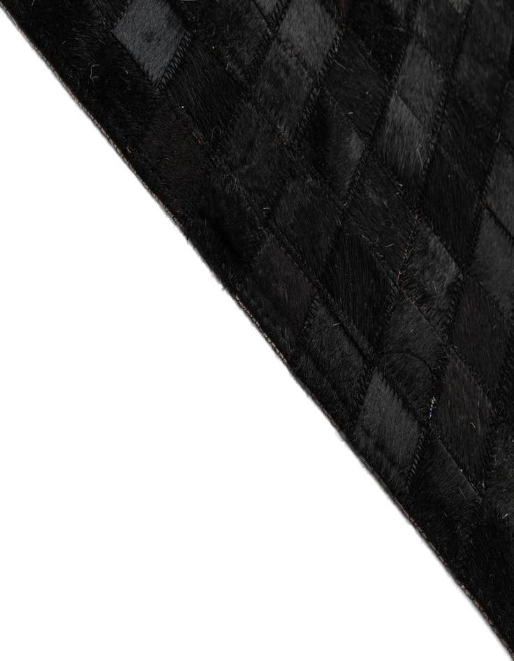 Detail image of 5' 1 x 8' 1 Cowhide - Patchwork Rug