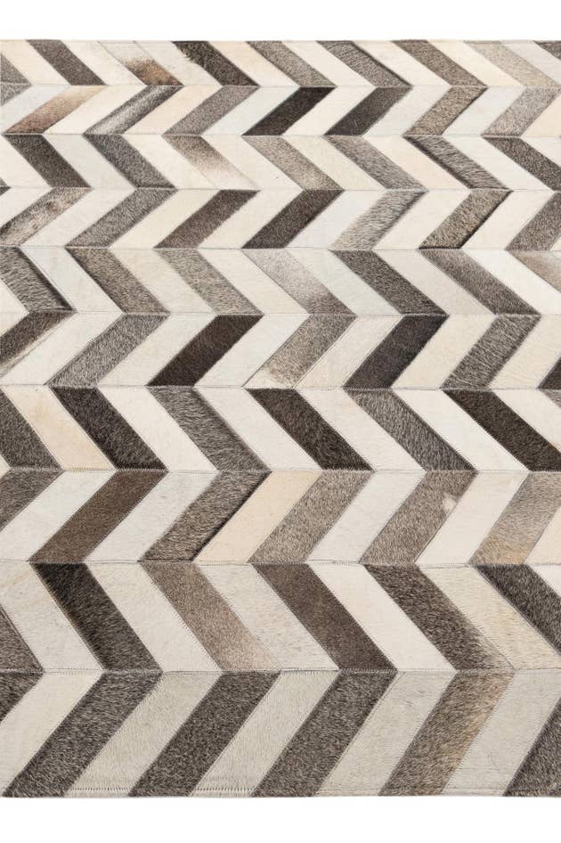 Detail image of 5' 1 x 8' 1 Cowhide - Patchwork Rug