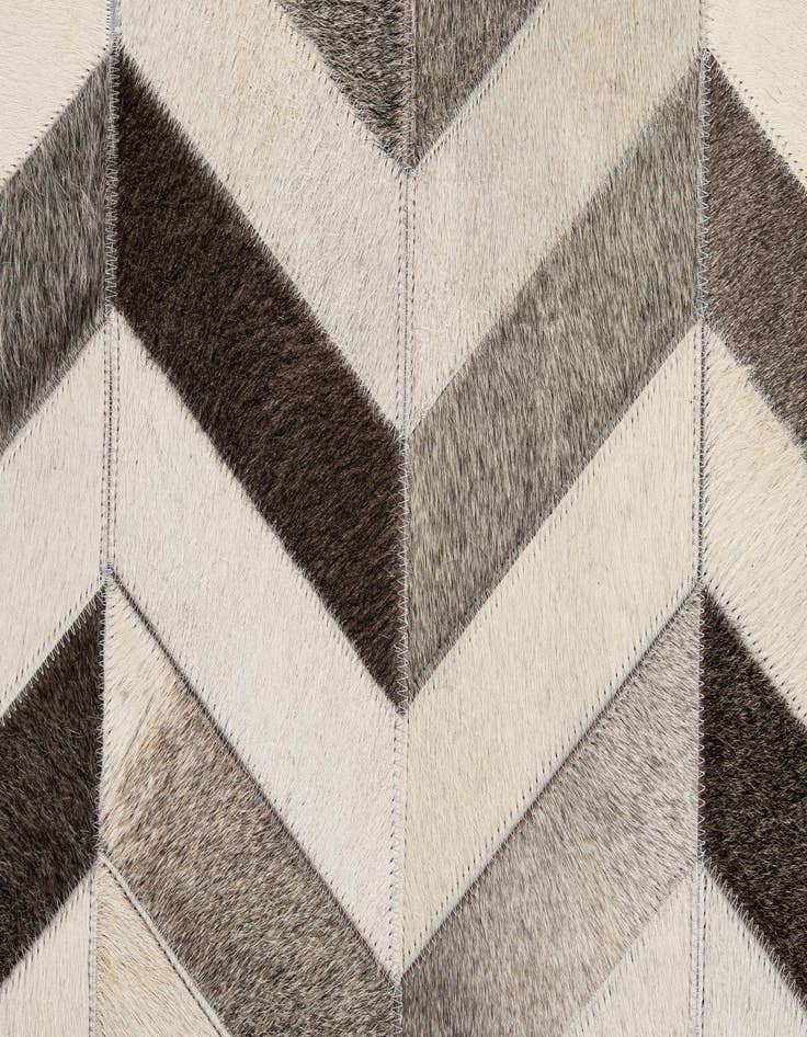 Detail image of 5' 1 x 8' 1 Cowhide - Patchwork Rug