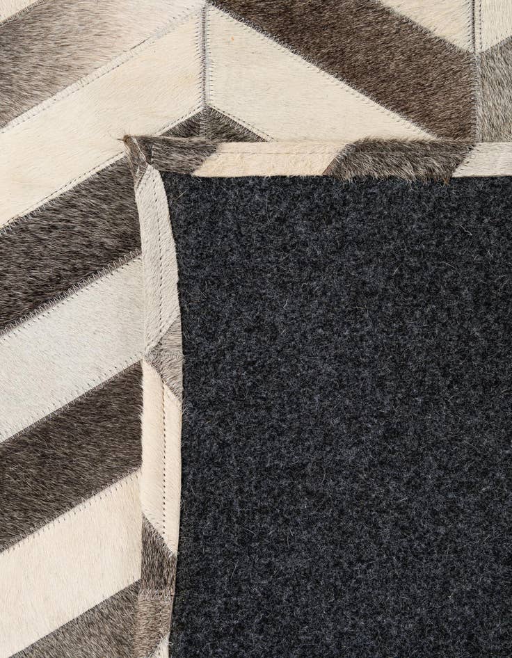 Detail image of 5' 1 x 8' 1 Cowhide - Patchwork Rug