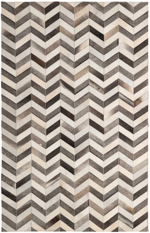 Detail image of 5' 1 x 8' 1 Cowhide - Patchwork Rug