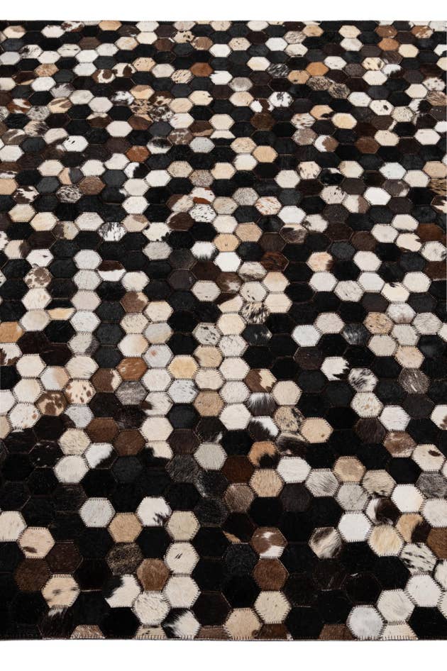 Detail image of 5' 1 x 7' 11 Cowhide - Patchwork Rug