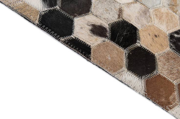 Detail image of 5' 1 x 8' Cowhide - Patchwork Rug