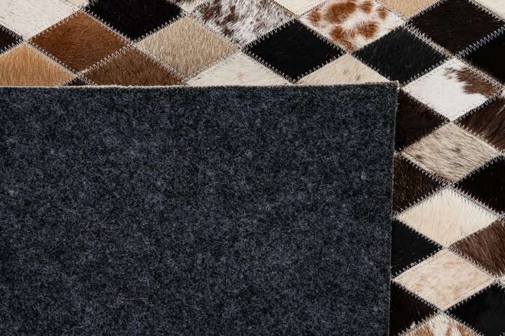 5' 1 x 8' Cowhide - Patchwork Rug