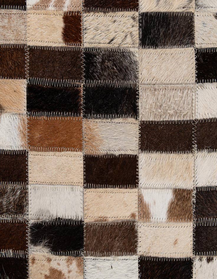 Detail image of 4' 11 x 7' 11 Cowhide - Patchwork Rug