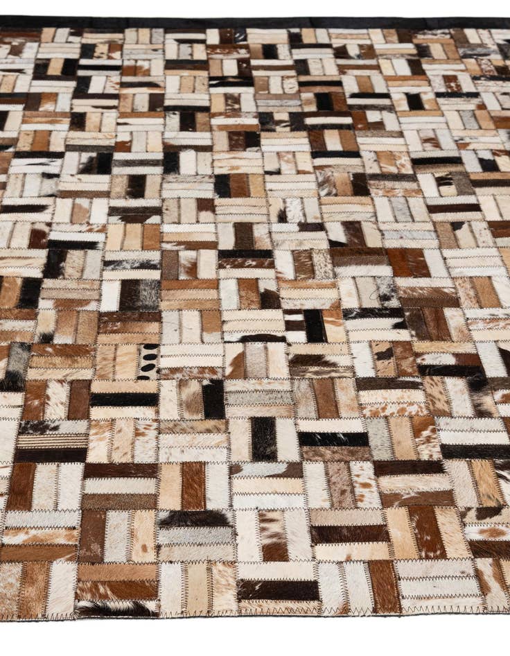 Detail image of 5' 2 x 7' 11 Cowhide - Patchwork Rug