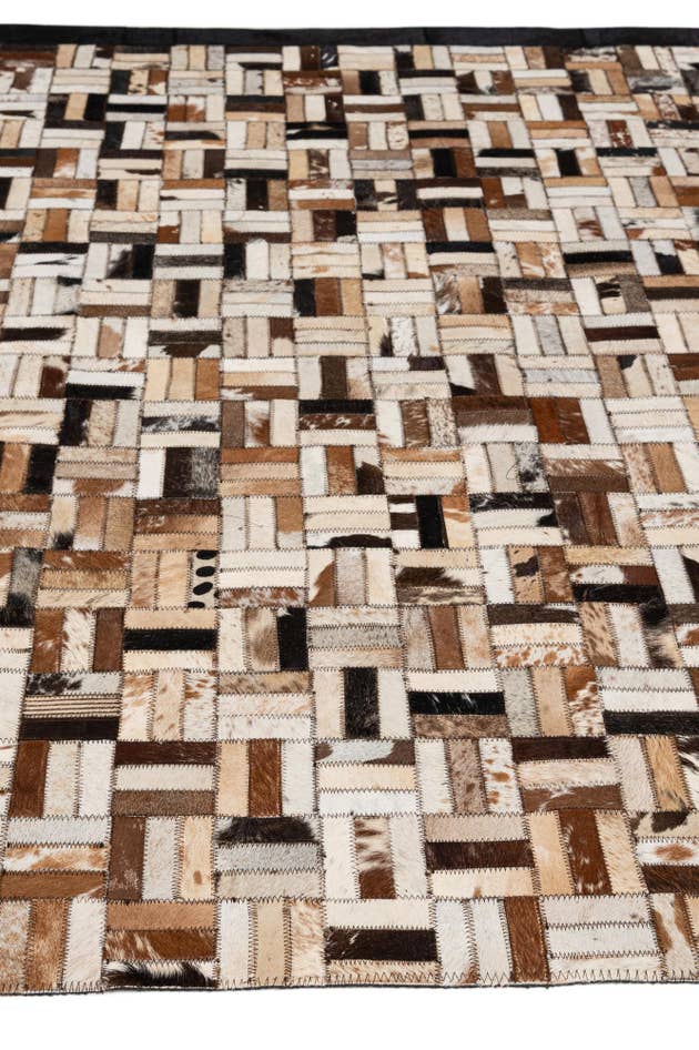 Detail image of 5' 2 x 7' 11 Cowhide - Patchwork Rug