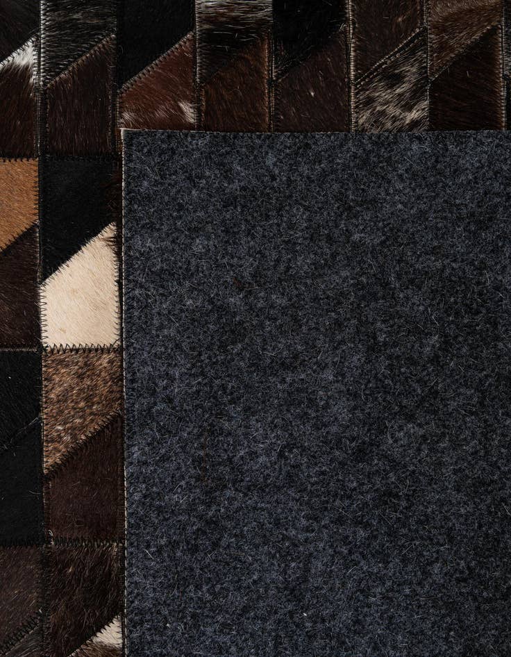 Detail image of 5' 1 x 7' 10 Cowhide - Patchwork Rug