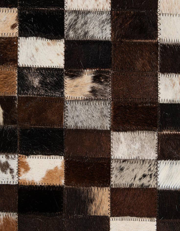 Detail image of 5' x 8' Cowhide - Patchwork Rug