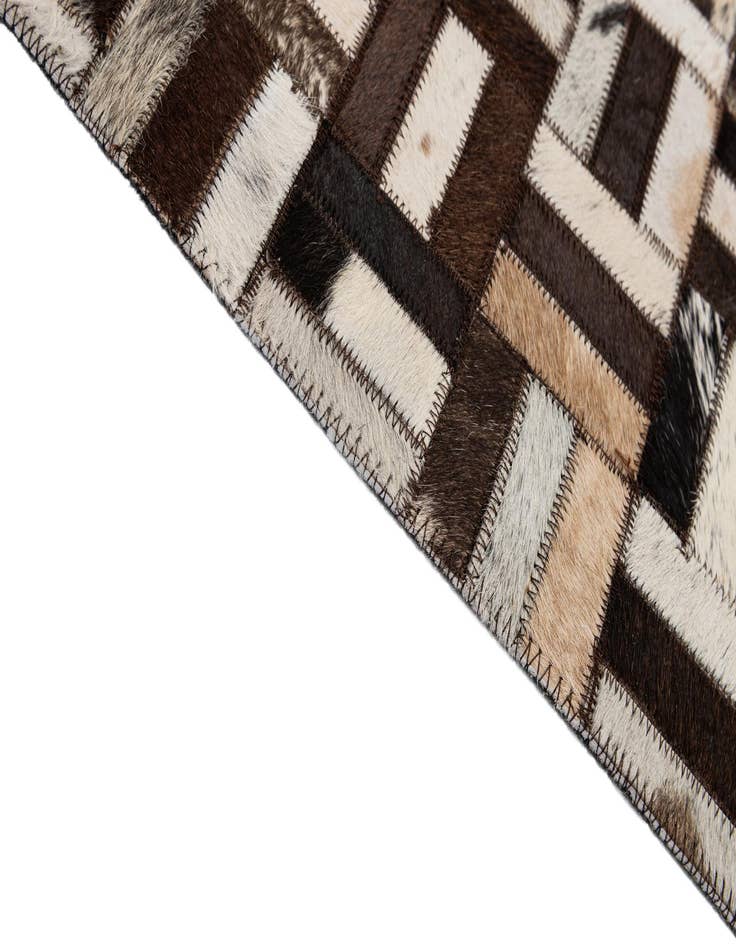 Detail image of 5' x 7' 11 Cowhide - Patchwork Rug