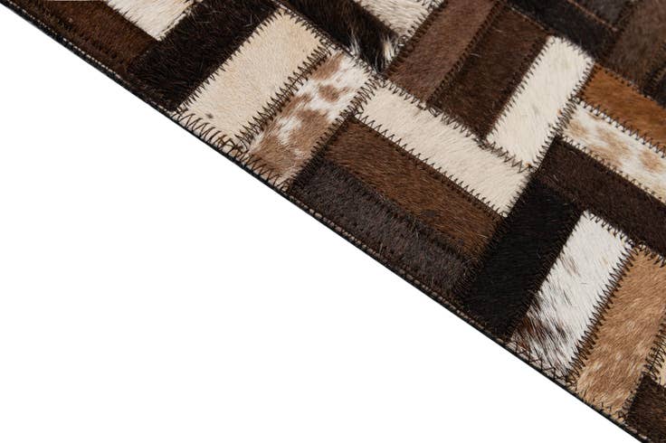 Detail image of 5' x 7' 10 Cowhide - Patchwork Rug