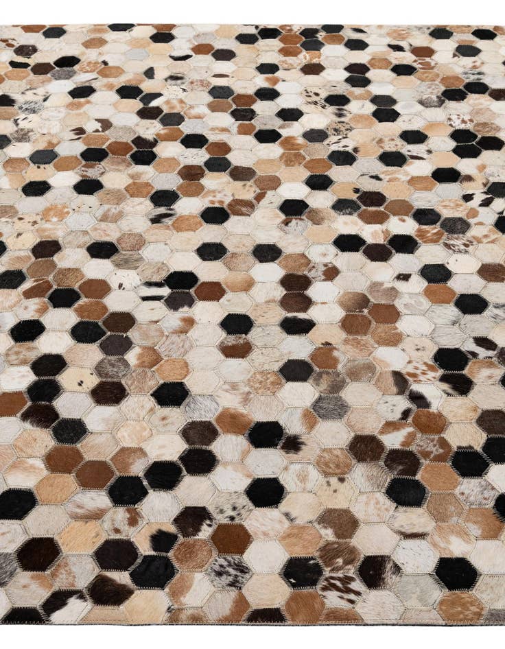 Detail image of 5' 1 x 7' 11 Cowhide - Patchwork Rug
